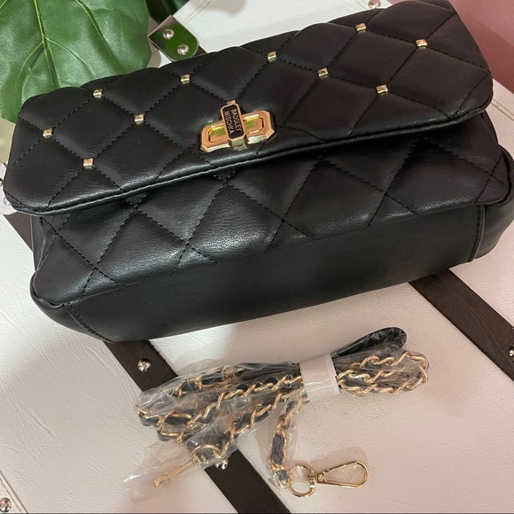 Badgley Mischka Black Crossbody Purse - Picture 5 of 5